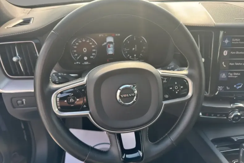 Volvo XC60 din 2021 cu 54.900 km - oferta VOL117139 - foto 13