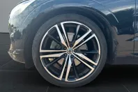 Volvo XC60 din 2021 cu 54.900 km - oferta VOL117139 - foto 16