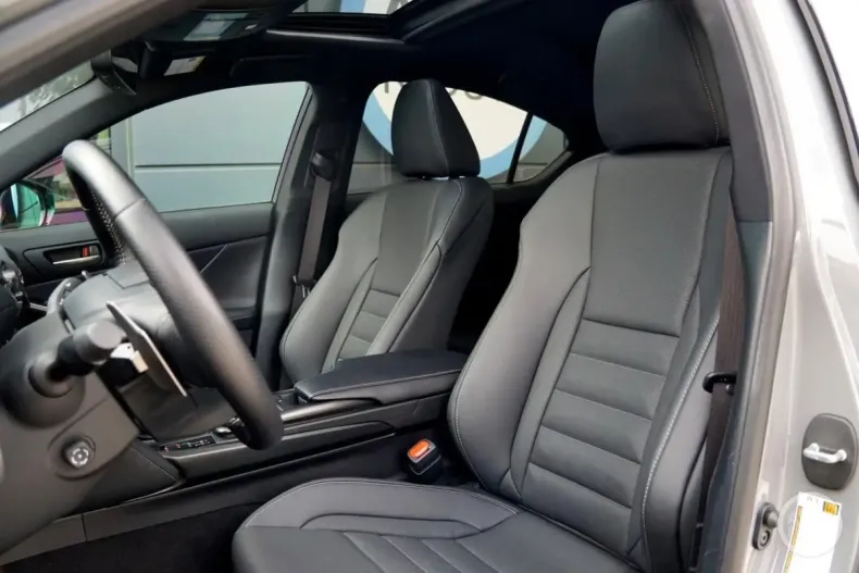 Lexus IS-F din 2024 cu 8.000 km - oferta LEX117146 - foto 11