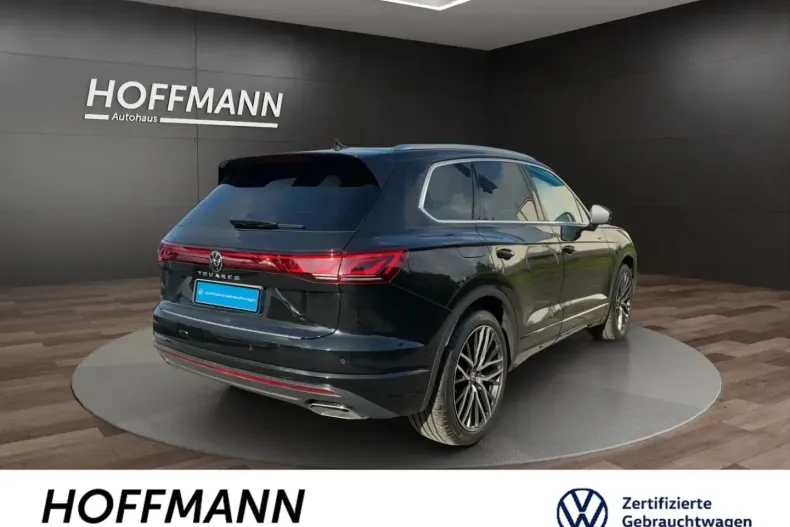 Volkswagen Touareg din 2024 cu 69.708 km - oferta VOL117153 - foto 2