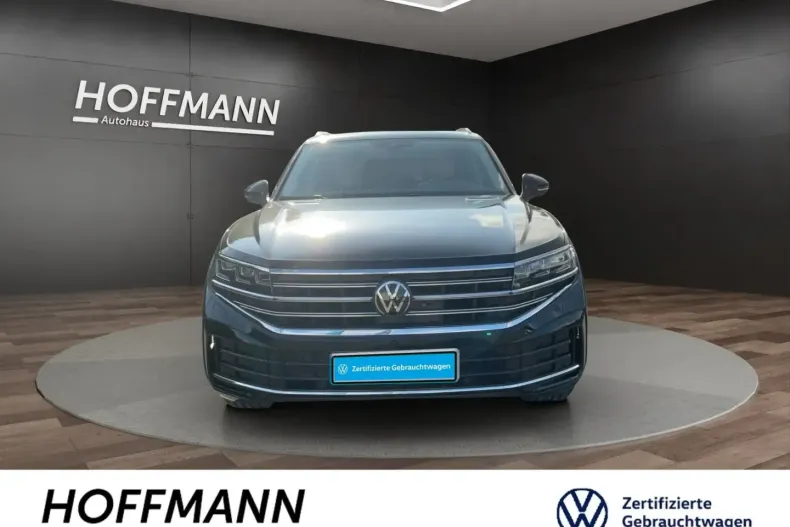 Volkswagen Touareg din 2024 cu 69.708 km - oferta VOL117153 - foto 3