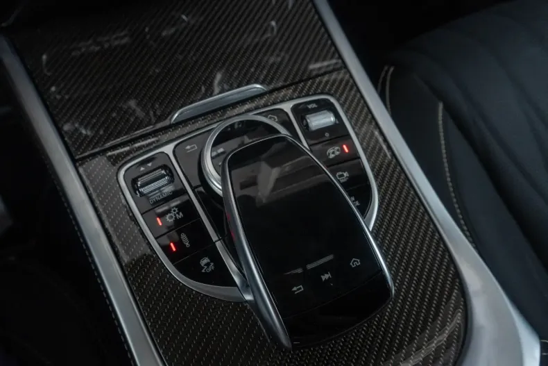 Mercedes-Benz G 63 AMG din 2025 cu 2.000 km - oferta MER117156 - foto 37