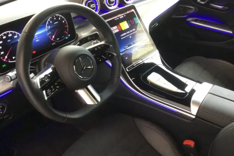 Mercedes-Benz CLE 200 din 2023 cu 4.817 km - oferta MER117167 - foto 9