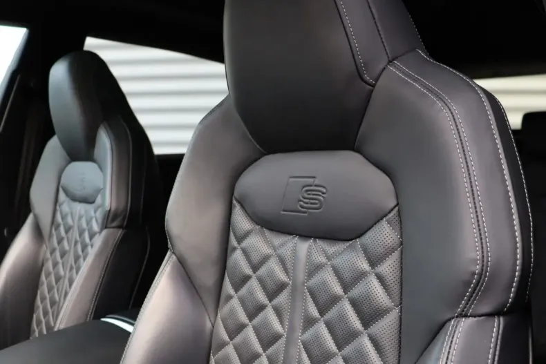 Audi SQ8 din 2021 cu 75.192 km - oferta AUD117171 - foto 7