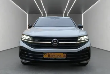 Volkswagen Touareg din 2024 - oferta VOL117174