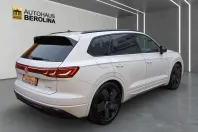 Volkswagen Touareg din 2024 cu 43.059 km - oferta VOL117174 - foto 2