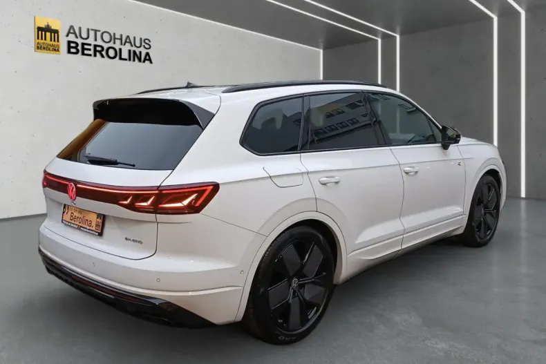 Volkswagen Touareg din 2024 cu 43.059 km - oferta VOL117174 - foto 2