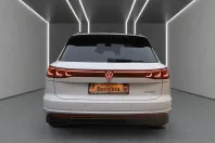 Volkswagen Touareg din 2024 cu 43.059 km - oferta VOL117174 - foto 4