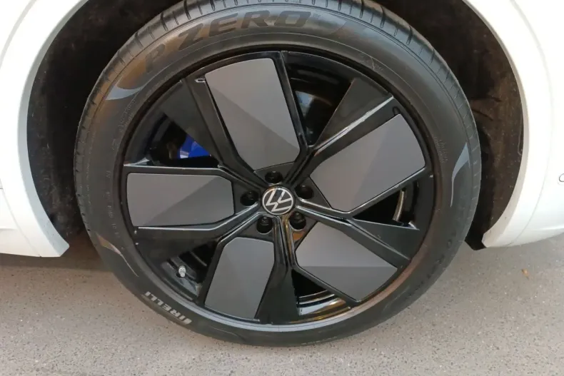 Volkswagen Touareg din 2024 cu 43.059 km - oferta VOL117174 - foto 5