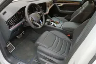 Volkswagen Touareg din 2024 cu 43.059 km - oferta VOL117174 - foto 7