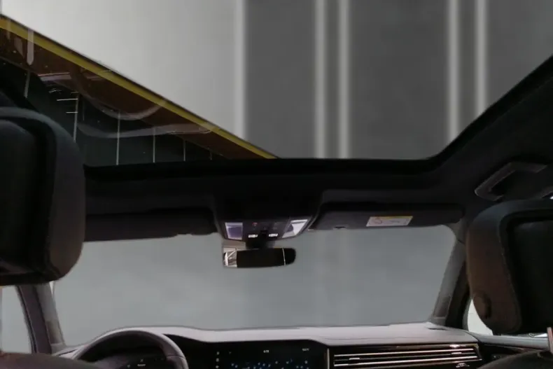 Volkswagen Touareg din 2024 cu 43.059 km - oferta VOL117174 - foto 18