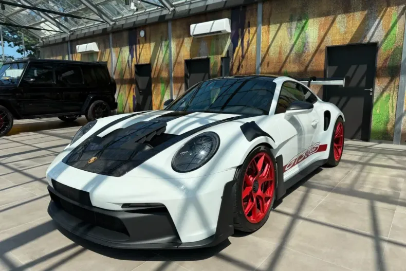 Porsche 992 din 2023 cu 3.505 km - oferta POR117175 - foto 2