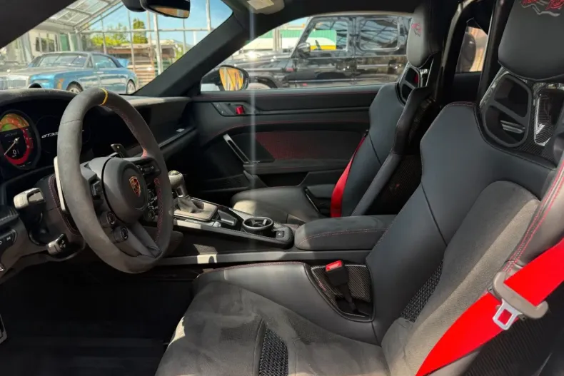 Porsche 992 din 2023 cu 3.505 km - oferta POR117175 - foto 8