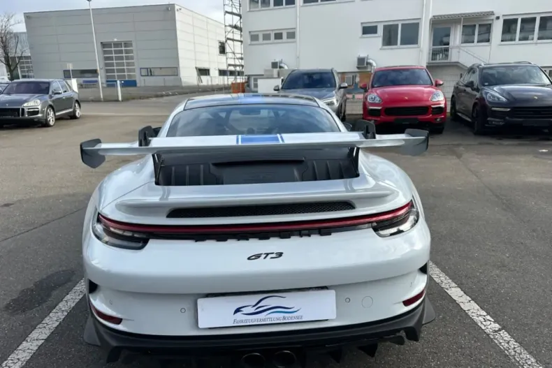 Porsche 992 din 2023 cu 7.500 km - oferta POR117176 - foto 6