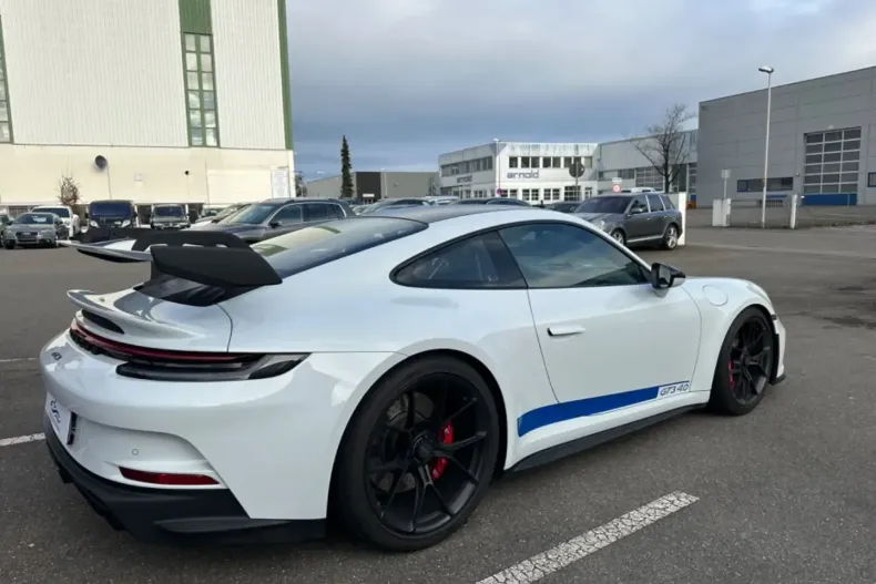 Porsche 992 din 2023 cu 7.500 km - oferta POR117176 - foto 9