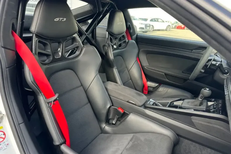 Porsche 992 din 2023 cu 7.500 km - oferta POR117176 - foto 12