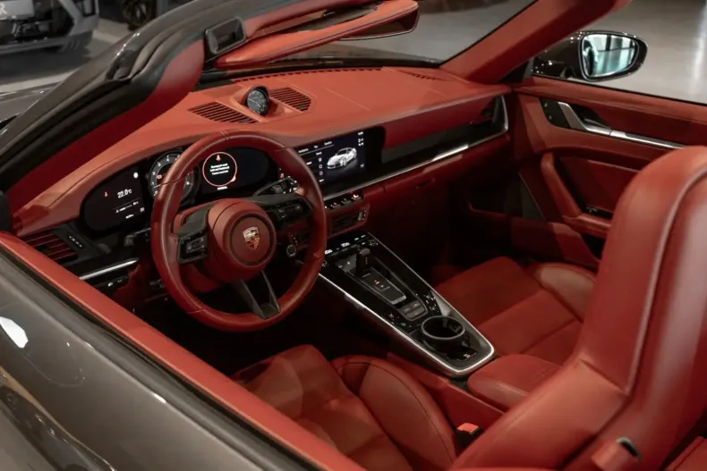 Porsche 911 din 2023 cu 9.678 km - oferta POR117177 - foto 9