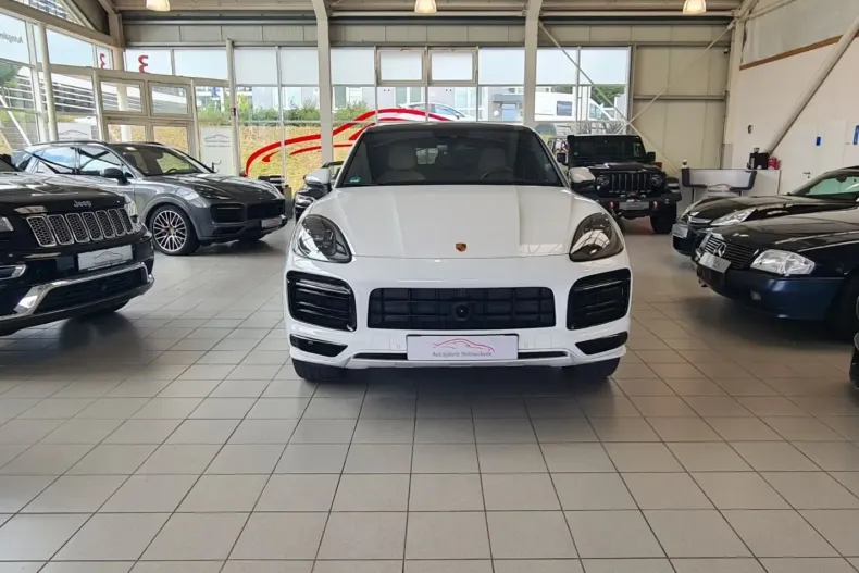 Porsche Cayenne din 2023 cu 25.700 km - oferta POR117178 - foto 2