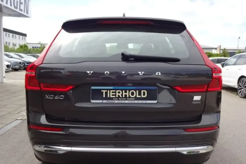 Volvo XC60 din 2022 cu 48.900 km - oferta VOL117189 - foto 5