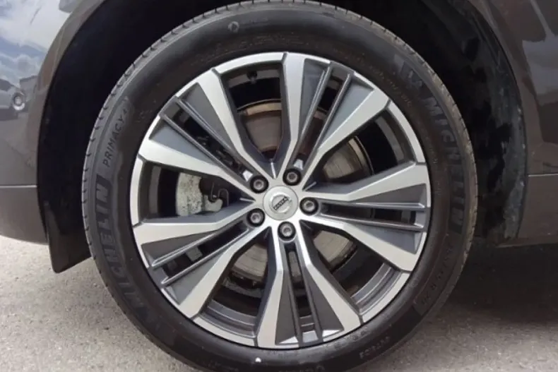 Volvo XC60 din 2022 cu 48.900 km - oferta VOL117189 - foto 10