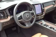 Volvo XC60 din 2022 cu 48.900 km - oferta VOL117189 - foto 14