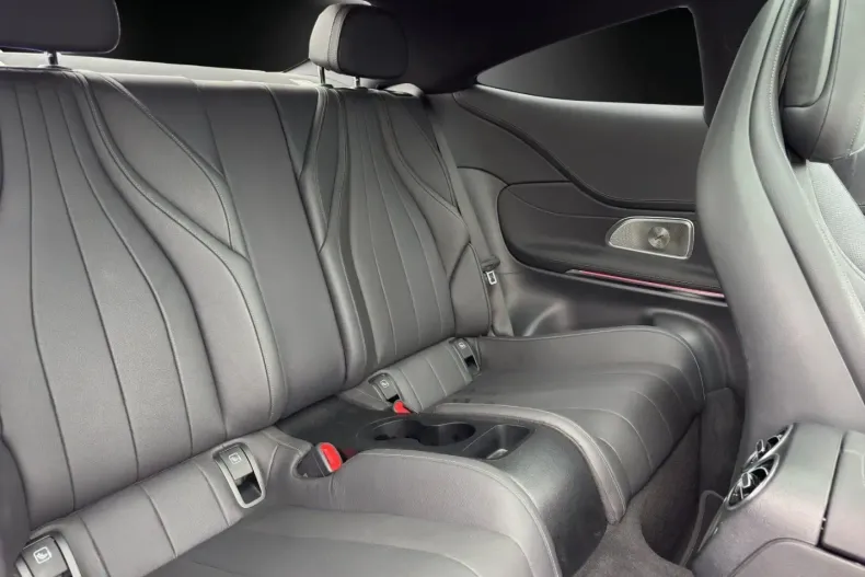 Mercedes-Benz CLE 220 din 2023 cu 7.990 km - oferta MER117195 - foto 12