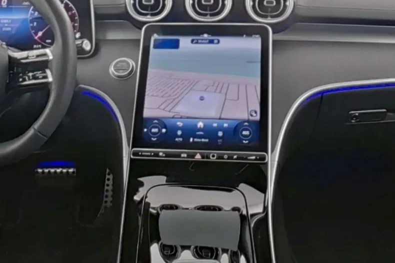 Mercedes-Benz CLE 450 din 2024 cu 25.402 km - oferta MER117196 - foto 7