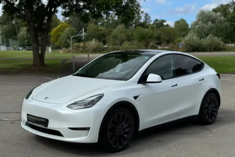 Tesla Model Y din 2023 cu 47.990 km - oferta TES117200 - foto 2