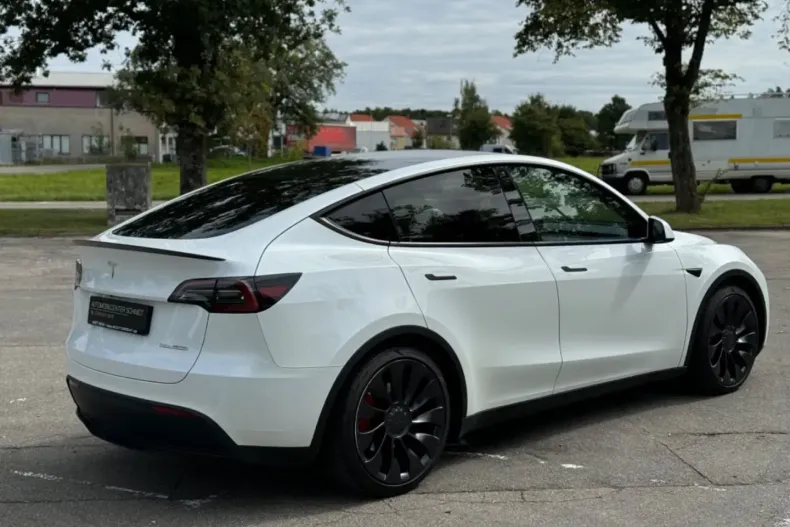 Tesla Model Y din 2023 cu 47.990 km - oferta TES117200 - foto 4