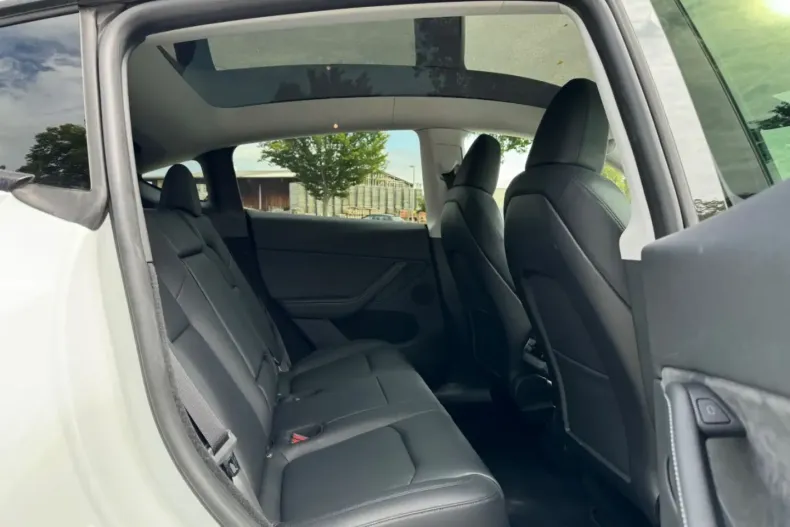 Tesla Model Y din 2023 cu 47.990 km - oferta TES117200 - foto 12