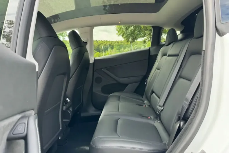 Tesla Model Y din 2023 cu 47.990 km - oferta TES117200 - foto 13