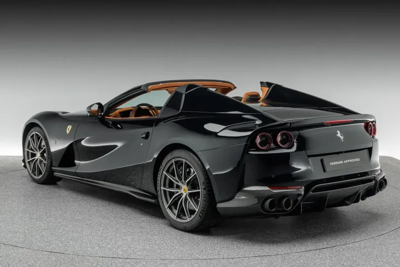 Ferrari 812 din 2023 cu 1.900 km - oferta FER117203 - foto 3