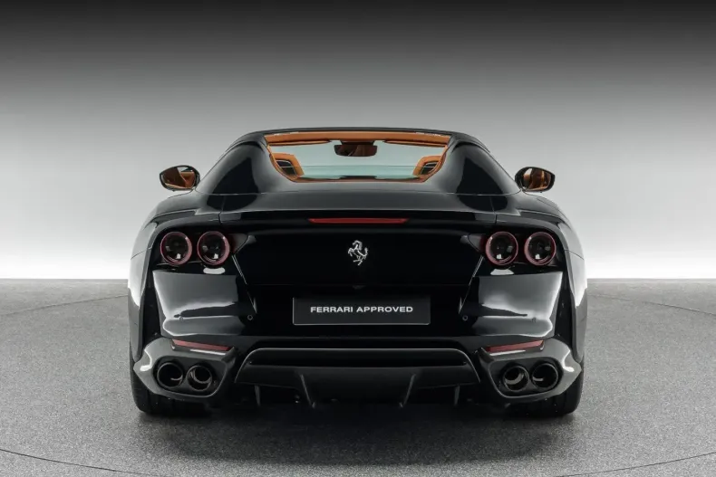 Ferrari 812 din 2023 cu 1.900 km - oferta FER117203 - foto 4