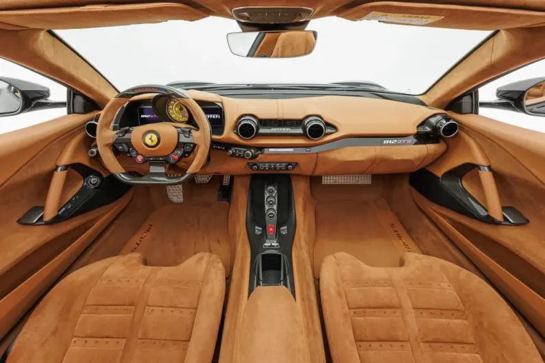 Ferrari 812 din 2023 cu 1.900 km - oferta FER117203 - foto 10