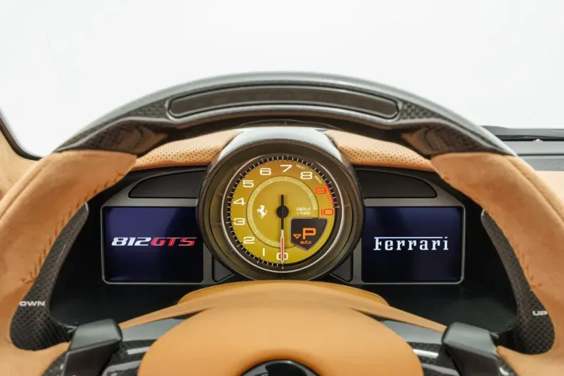 Ferrari 812 din 2023 cu 1.900 km - oferta FER117203 - foto 13