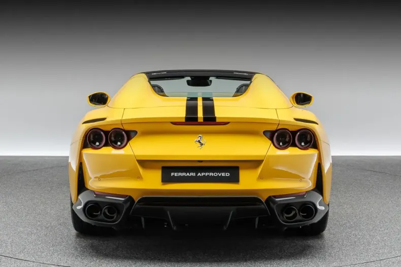 Ferrari 812 din 2022 cu 4.000 km - oferta FER117204 - foto 6