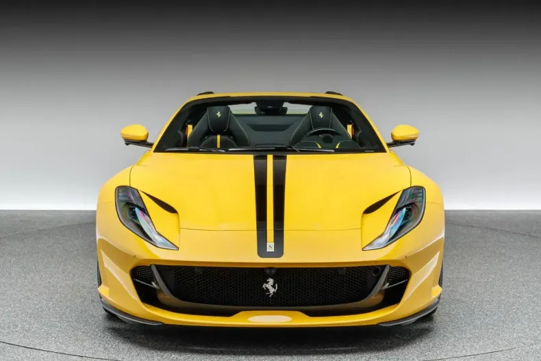 Ferrari 812 din 2022 cu 4.000 km - oferta FER117204 - foto 10