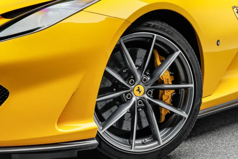 Ferrari 812 din 2022 cu 4.000 km - oferta FER117204 - foto 11