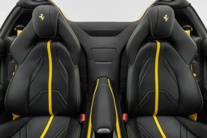 Ferrari 812 din 2022 cu 4.000 km - oferta FER117204 - foto 18