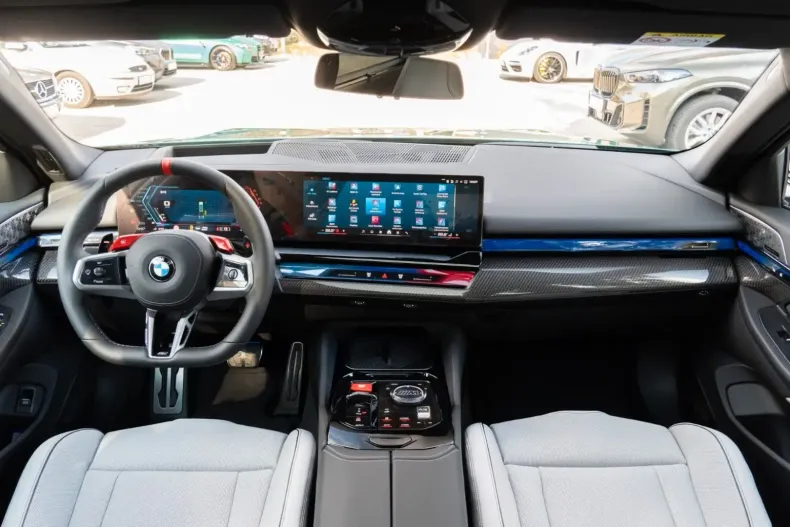 BMW M5 din 2025 cu 9.900 km - oferta BMW117208 - foto 3