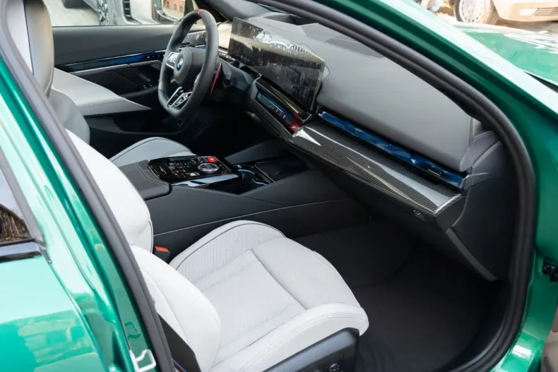 BMW M5 din 2025 cu 9.900 km - oferta BMW117208 - foto 13