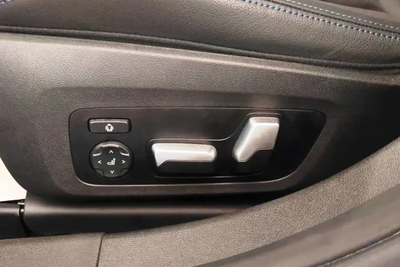 BMW 320 din 2024 cu 25.800 km - oferta BMW117212 - foto 14