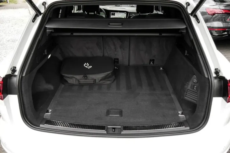 Volkswagen Touareg din 2024 cu 27.650 km - oferta VOL117215 - foto 15