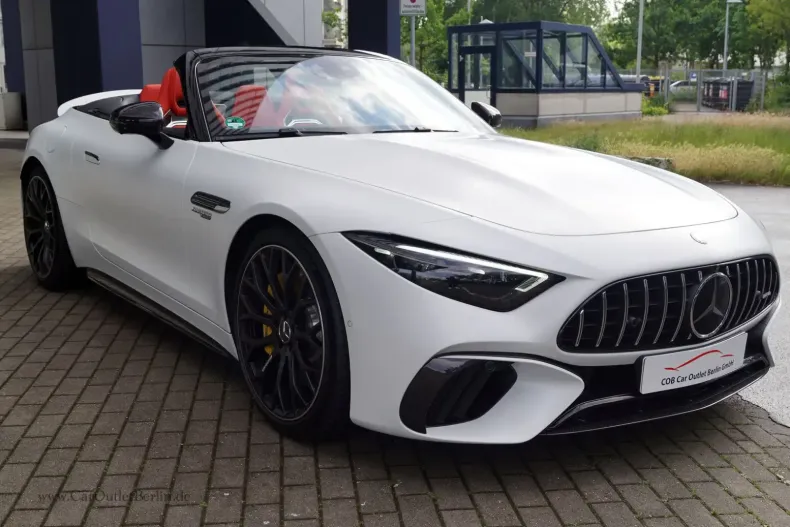 Mercedes-Benz SL 63 AMG din 2024 cu 3.987 km - oferta MER117220 - foto 3