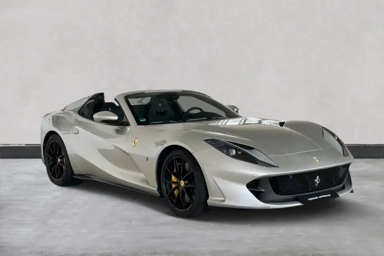 Ferrari 812 din 2023 cu 3.800 km - oferta FER117222 - foto 2
