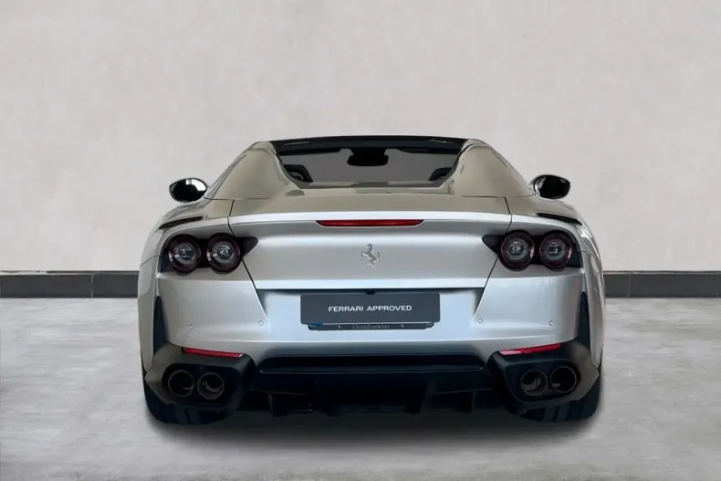 Ferrari 812 din 2023 cu 3.800 km - oferta FER117222 - foto 5