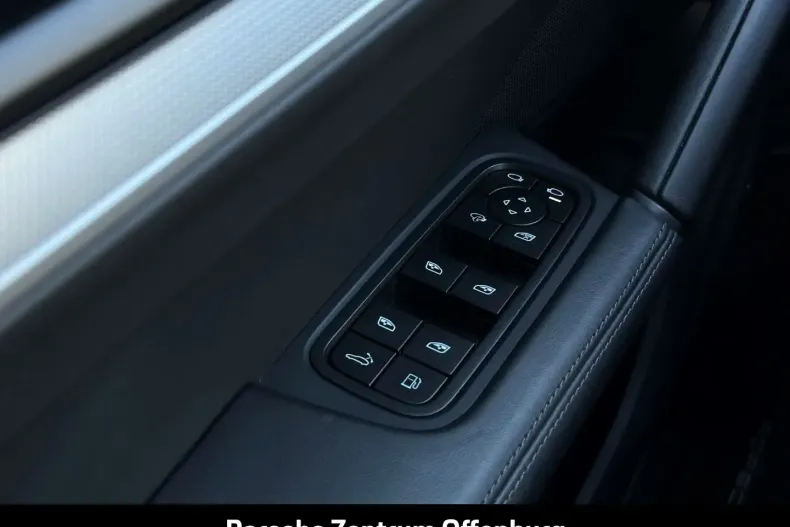 Porsche Cayenne din 2023 cu 29.690 km - oferta POR117225 - foto 16