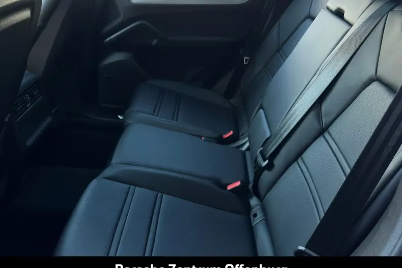 Porsche Cayenne din 2023 cu 29.690 km - oferta POR117225 - foto 18