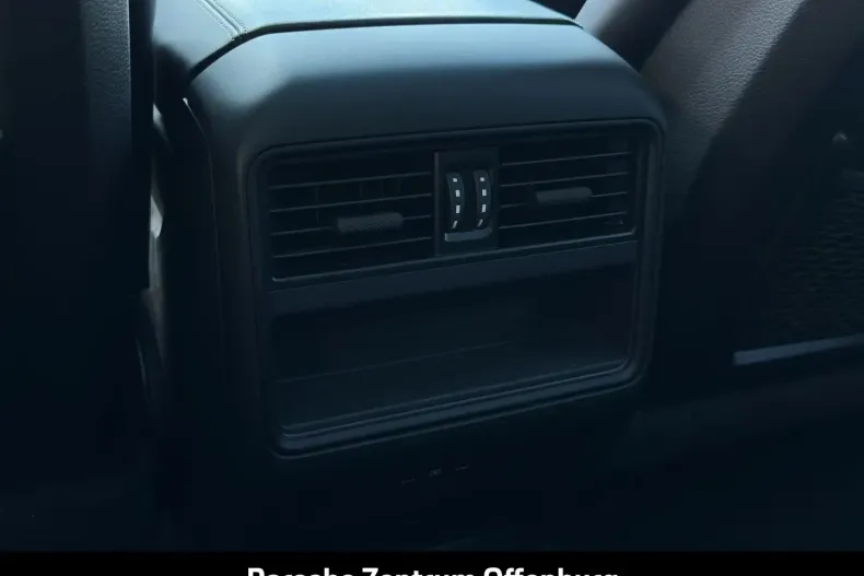 Porsche Cayenne din 2023 cu 29.690 km - oferta POR117225 - foto 19