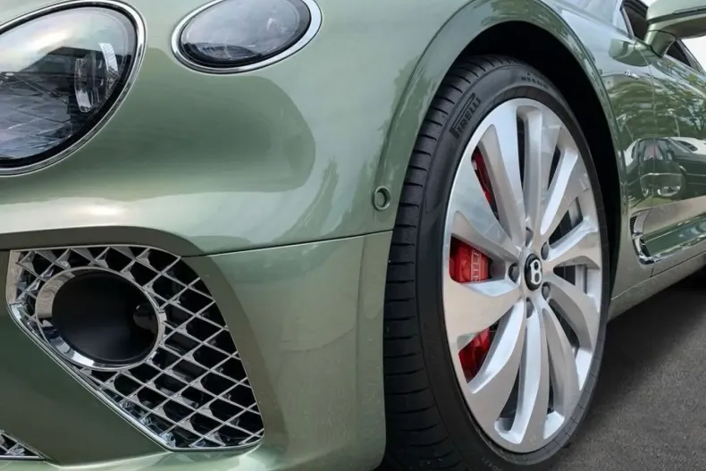 Bentley Continental GT din 2024 cu 1.900 km - oferta BEN117227 - foto 4